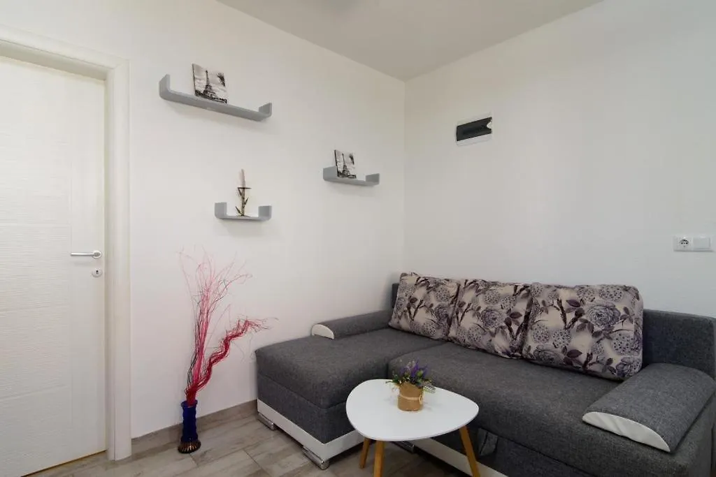 Apartment In Okrug Gornji With Sea View, Balcony, Air Conditioning, Wifi 5134-7 Trogir 0*,