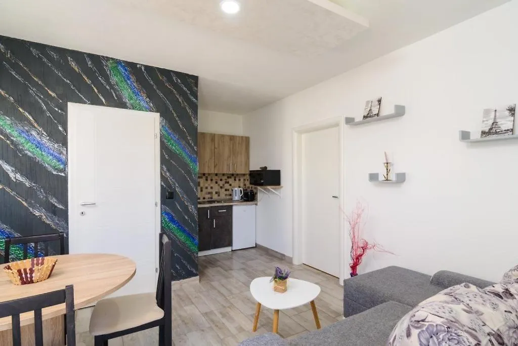 Apartment In Okrug Gornji With Sea View, Balcony, Air Conditioning, Wifi 5134-7 Trogir