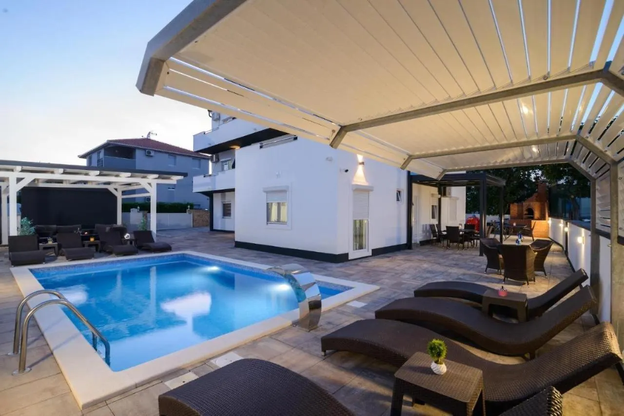 Apartment In Okrug Gornji With Sea View, Balcony, Air Conditioning, Wifi 5134-7 Trogir
