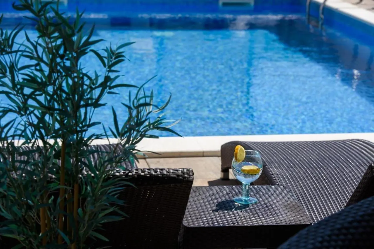 Apartment In Okrug Gornji With Sea View, Balcony, Air Conditioning, Wifi 5134-7 Trogir