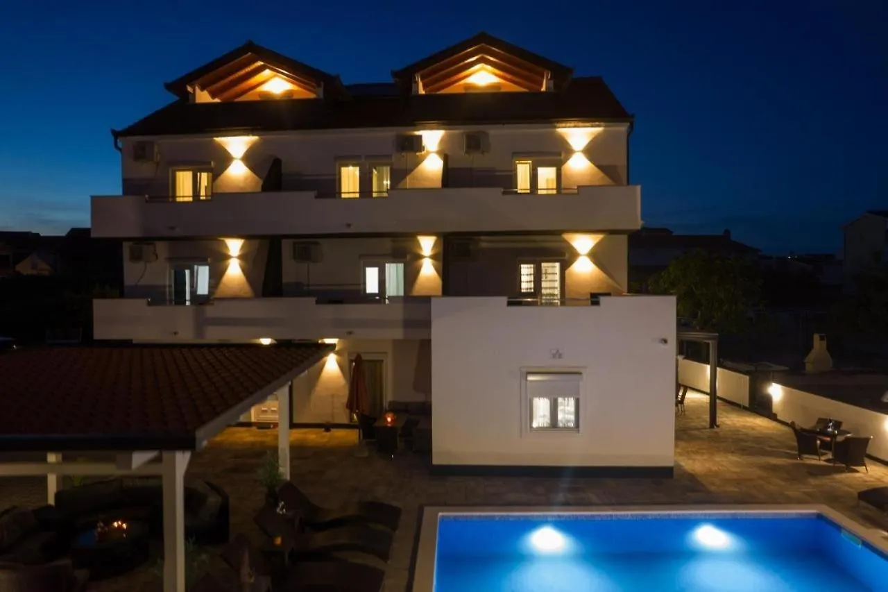 Apartment In Okrug Gornji With Sea View, Balcony, Air Conditioning, Wifi 5134-7 Trogir
